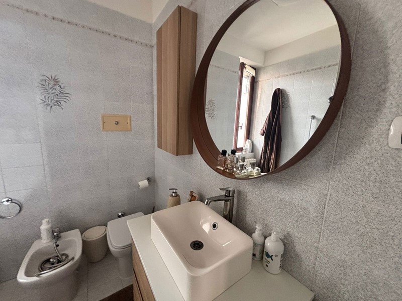 Villa bifamiliare in Vendita a Broni, 150'000€, 100 m², arredato