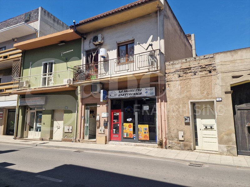 Casa Indipendente in Vendita a Sestu, 90'000€, 100 m²