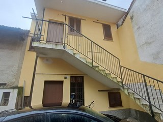 Bilocale in Vendita a Buscate, zona Centro, 85'000€, 60 m², arredato