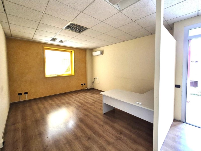 Ufficio in Affitto a Santa Croce sull'Arno, 400€, 34 m²
