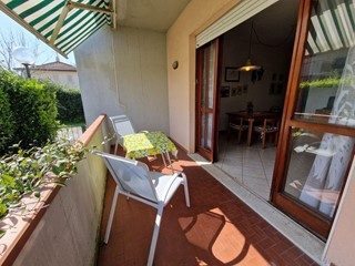 Quadrilocale in Vendita a Montignoso, zona Cinquale, 290'000€, 85 m²