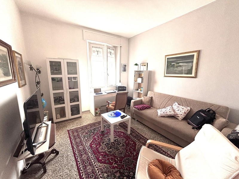 Trilocale in Vendita a Pontedera, 99'000€, 68 m²