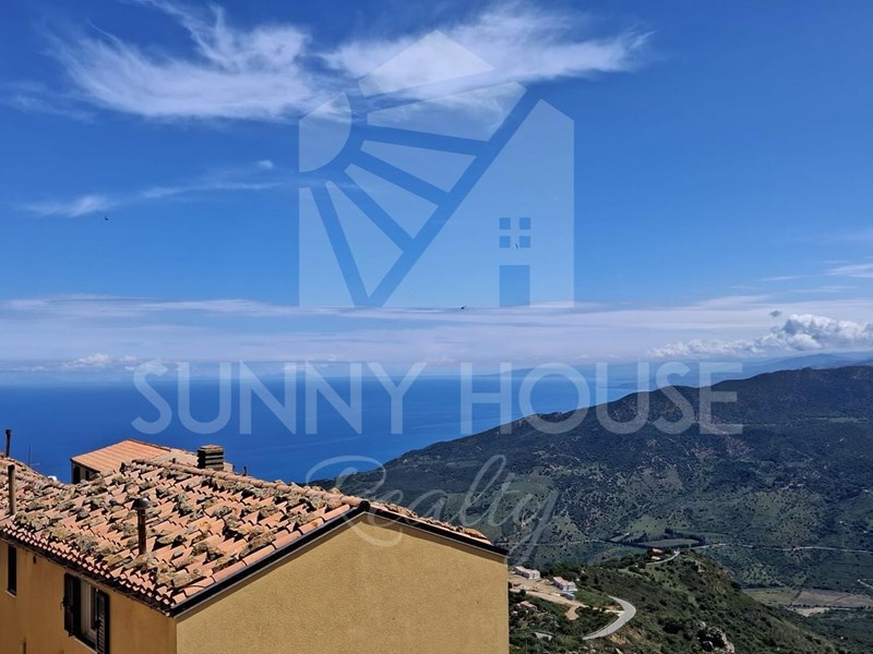 Trilocale in Vendita a Pollina, zona Via Luigi Pirandello, 80'000€, 92 m²