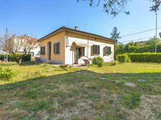 Casa Indipendente in Vendita a Castelfranco di Sotto, 245'000€, 150 m², con Box