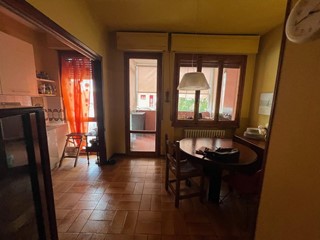 Appartamento in Vendita a Empoli, 220'000€, 130 m², arredato, con Box