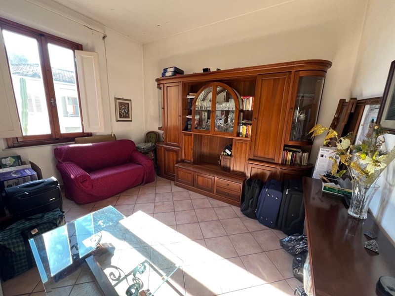 Quadrilocale in Vendita a Empoli, 210'000€, 85 m², arredato, con Box