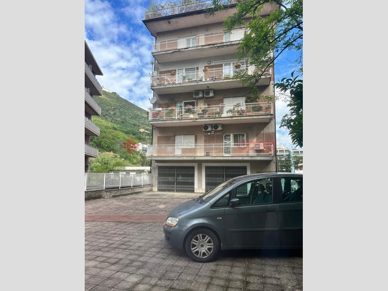 Bilocale in Vendita a Cassino, 85'000€, 82 m²