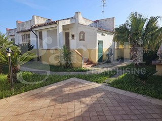 Villa bifamiliare in Vendita a Scalea, 135'000€, 95 m², arredato