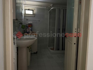 Casa Indipendente in Vendita a Monteparano, 80'000€, 100 m²
