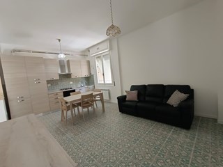 Appartamento in Affitto a La Spezia, zona Migliarina, 700€, 65 m², arredato