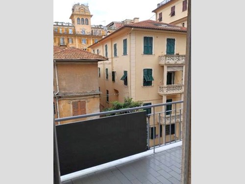 Appartamento in Vendita a Rapallo, zona MARE, 185'000€, 60 m², arredato