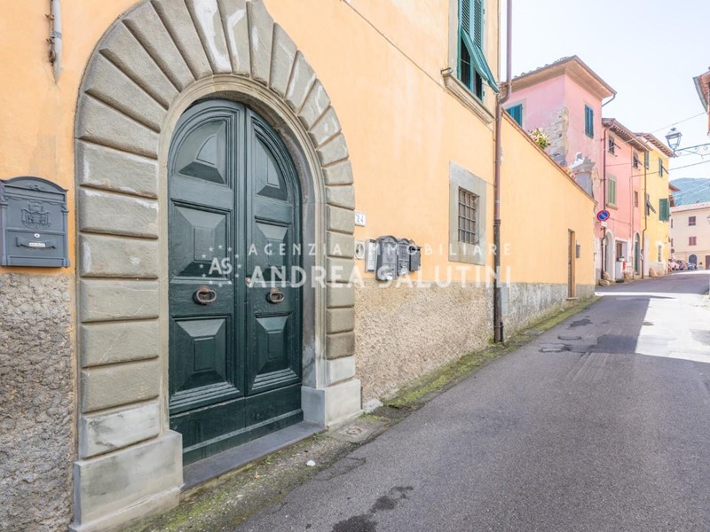 Quadrilocale in Vendita a Buti, 105'000€, 99 m², arredato