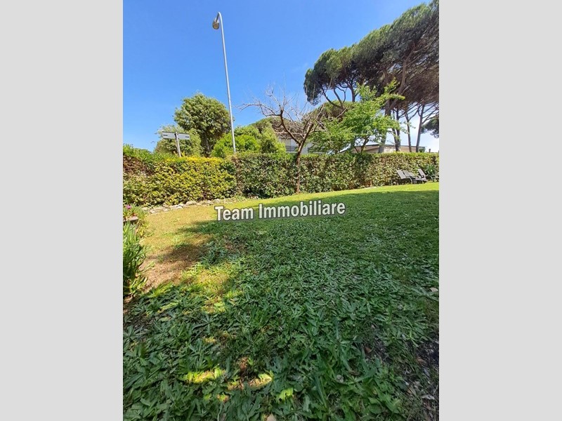 Quadrilocale in Vendita a Pisa, zona Tirrenia, 285'000€, 75 m², con Box