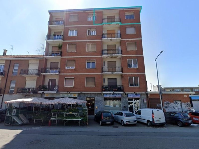 Trilocale in Vendita a Moncalieri, 61'500€, 111 m²