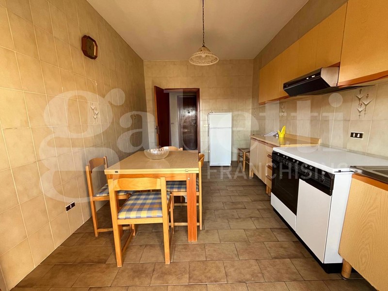 Quadrilocale in Vendita a Santa Maria del Cedro, 89'000€, 119 m², arredato