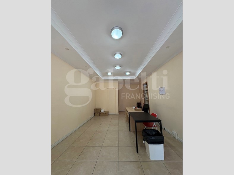 Ufficio in Affitto a Colleferro, 550€, 45 m²
