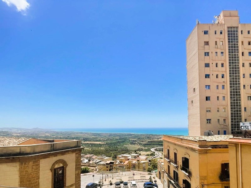 Trilocale in Vendita a Agrigento, 55'000€, 80 m²
