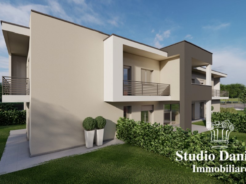 Quadrilocale in Vendita a Albiate, 403'000€, 152 m²