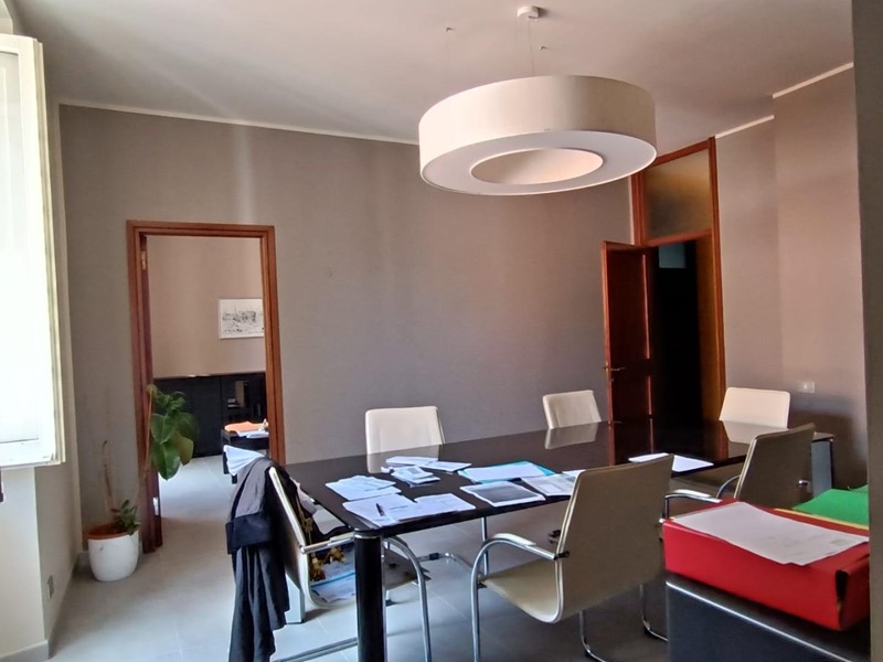 Appartamento in Vendita a Massa, 430'000&euro;, 185 m²
