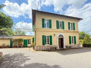 Villa in Vendita a Siena, 1'600'000€, 500 m², con Box