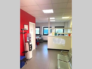 Immobile commerciale in Affitto a Capannori, zona Lammari, 600€, 85 m²