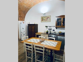 Trilocale in Vendita a Pontedera, 110'000€, 60 m², arredato