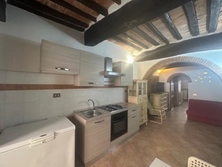 Bilocale in Vendita a Cascina, 120'000€, 40 m², arredato