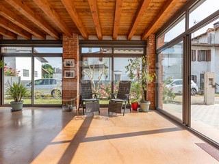 Villa in Vendita a Teglio Veneto, 310'000&euro;, 175 m²