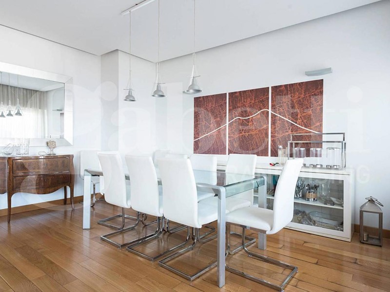 Quadrilocale in Vendita a Napoli, 1'070'000€, 140 m²