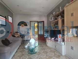 Trilocale in Vendita a Casoria, 150'000€, 105 m²
