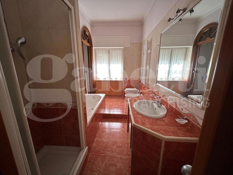 Villa in Vendita a Canosa di Puglia, 330 m²