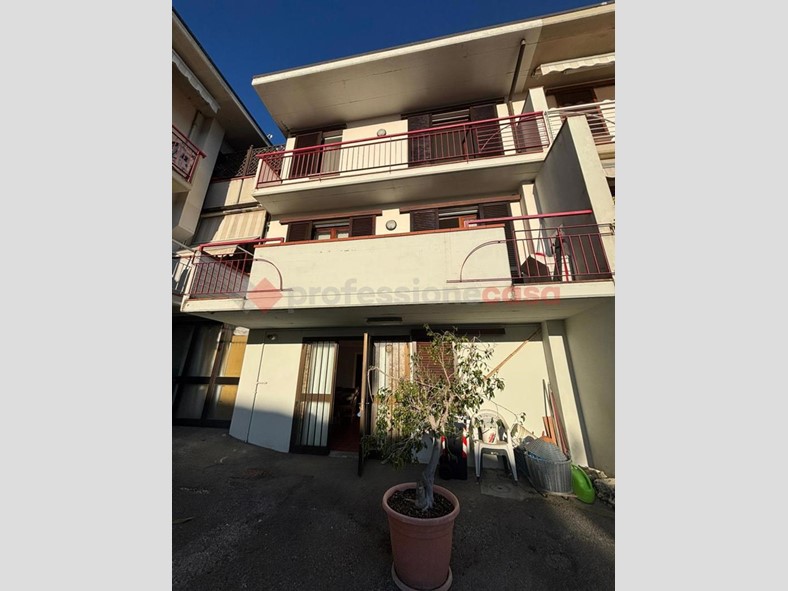 Villetta a schiera in Vendita a Montale, 395'000€, 208 m², arredato
