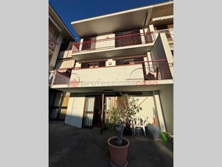 Villetta a schiera in Vendita a Montale, 395'000€, 208 m², arredato