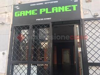 Negozio in Affitto a Tivoli, 800€, 60 m²