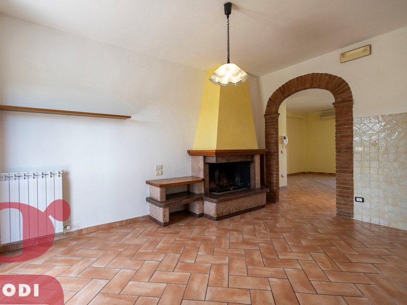 Appartamento in Vendita a Todi, 165'000€, 122 m²