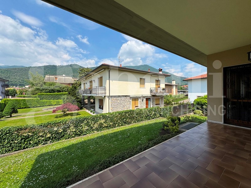 Villa in Vendita a Bovezzo, 690'000€, 396 m²