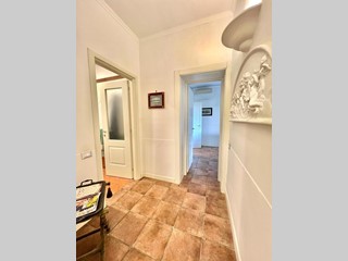 Villa in Affitto a Pozzuoli, 1'800€, 654 m²