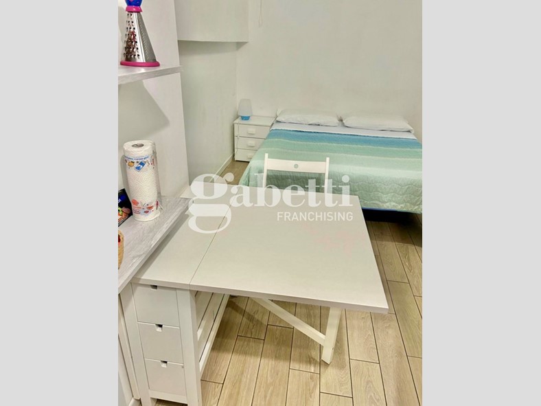 Ufficio in Vendita a Firenze, 110'000€, 25 m², arredato