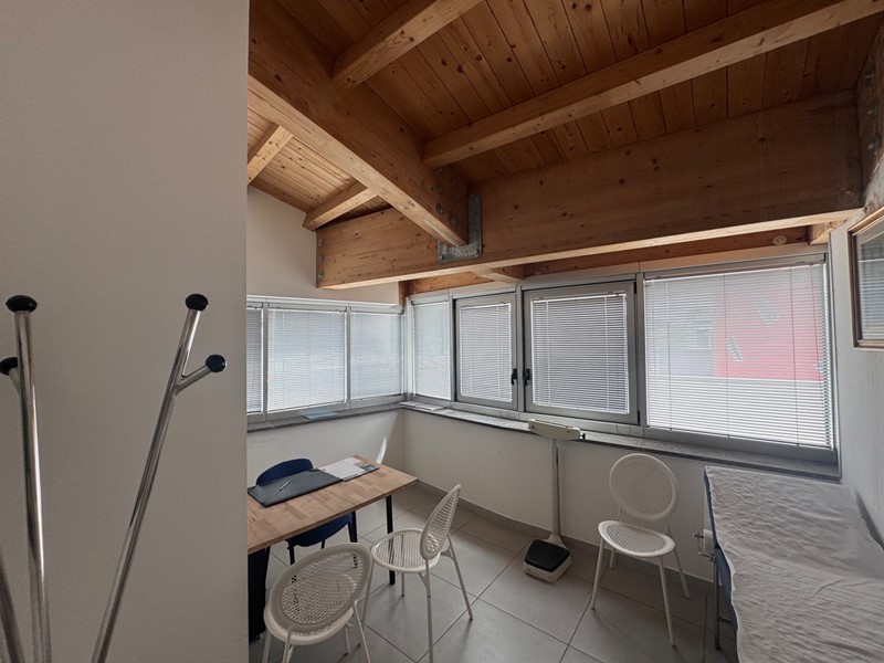 Ufficio in Vendita a Terni, 69'000€, 50 m²