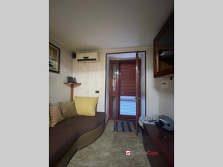 Villa in Vendita a Messina, 43'000€, 72 m²