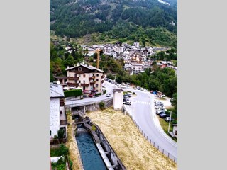 Quadrilocale in Vendita a Chiesa in Valmalenco, 200'000&euro;, 110 m²