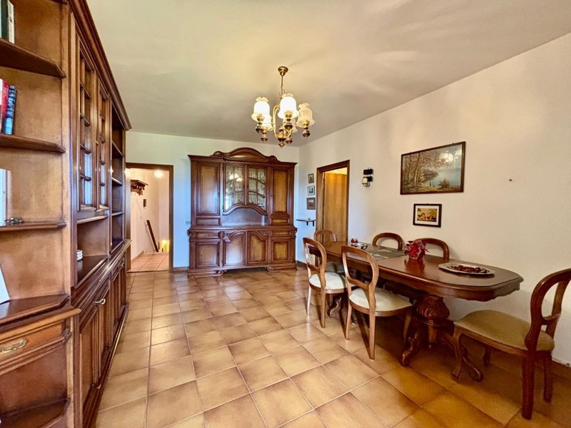 Casa Indipendente in Vendita a Lajatico, zona Orciatico, 125'000€, 200 m², arredato