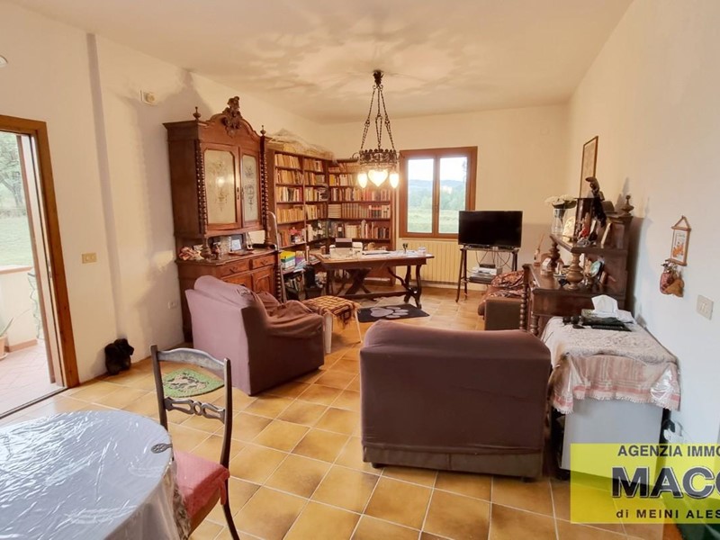 Villa bifamiliare in Vendita a Terricciola, 310'000€, 400 m², arredato