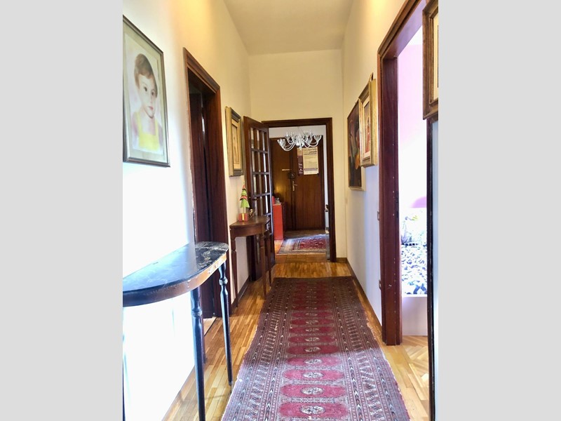 Appartamento in Vendita a Empoli, zona Santa Maria a Ripa, 220'000€, 110 m², con Box