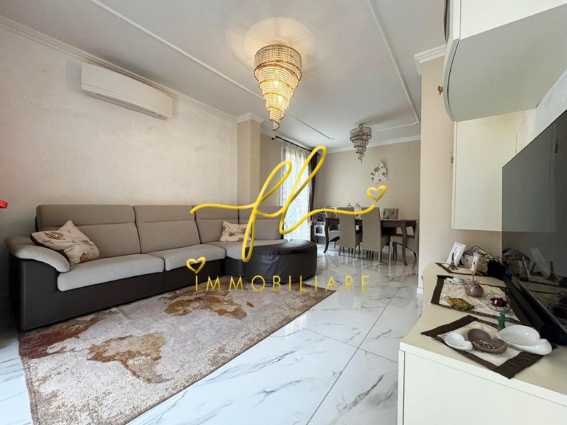 Casa Indipendente in Vendita a Livorno, 270'000&euro;, 119 m², arredato, con Box