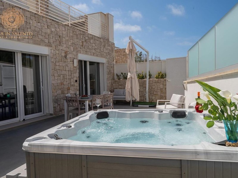 Quadrilocale in Vendita a Castrignano del Capo, zona Marina di Leuca, 260'000€, 82 m², arredato