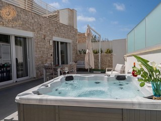 Quadrilocale in Vendita a Castrignano del Capo, zona Marina di Leuca, 260'000€, 82 m², arredato