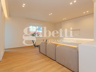 Quadrilocale in Vendita a Marano di Napoli, 298'000€, 160 m², arredato