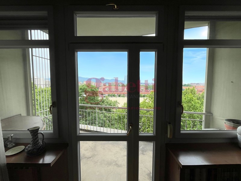 Appartamento in Vendita a Torino, 155'000€, 100 m²