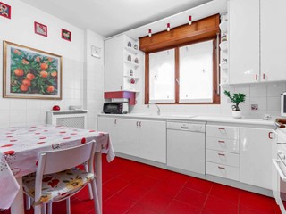 Quadrilocale in Vendita a Milano, 570'000€, 150 m²